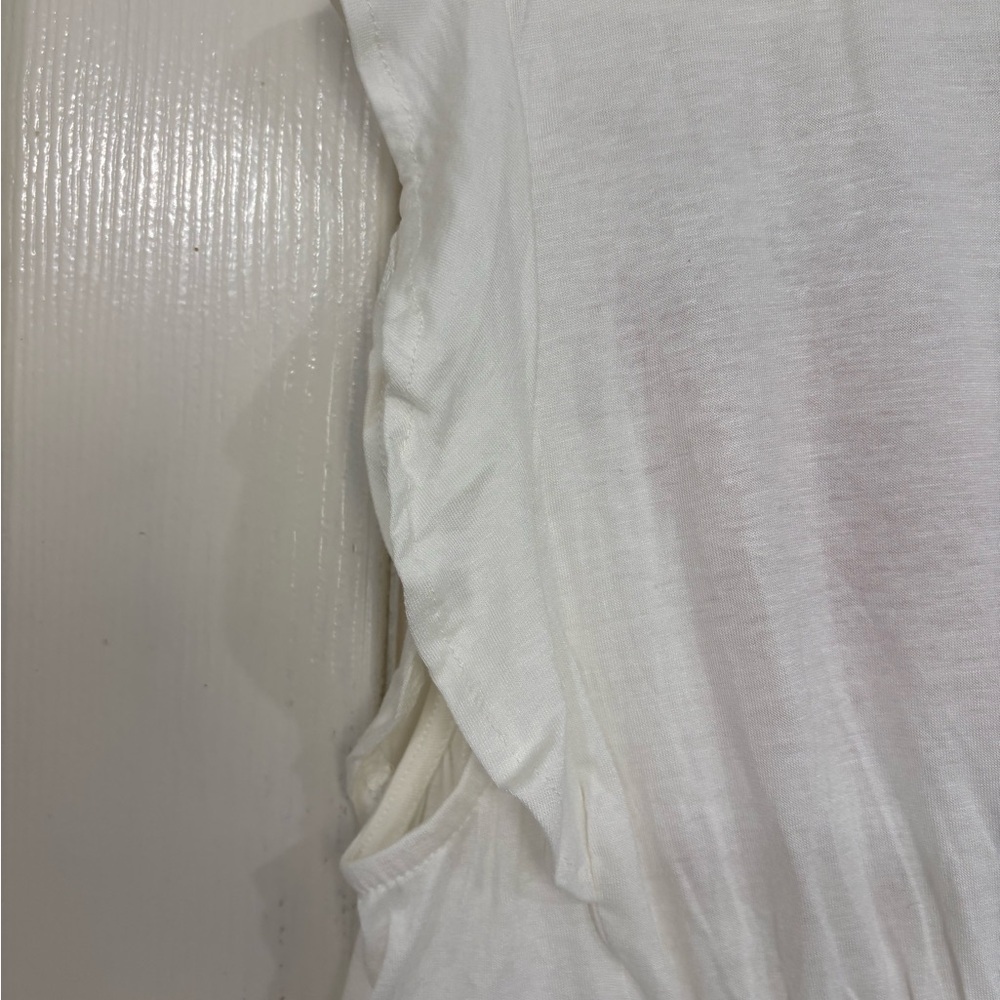 Liv Los Angeles White Embroidered Sleeveless Blouse - Picture 7 of 7